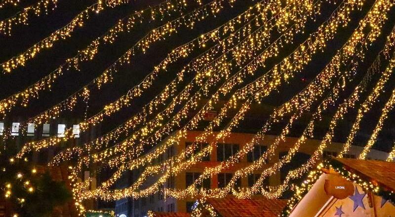 Christmas lights in Essen's Christmas market